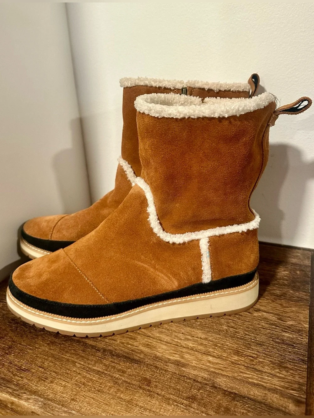 Toms Brown Suede Faux Shearling-Trim McKenna Winter Boot